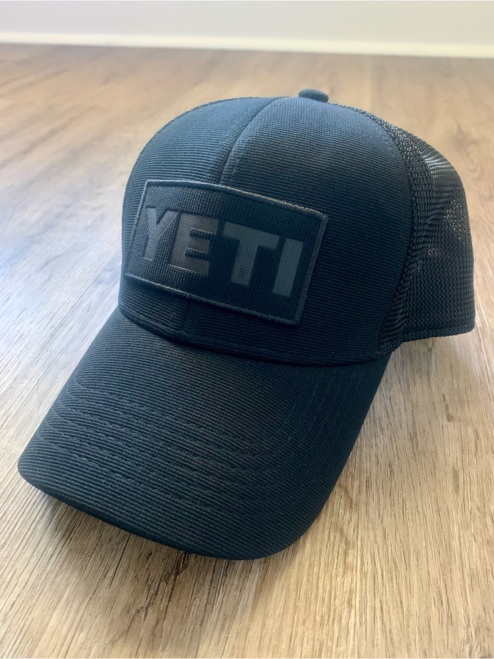 Yeti Hat Cap Strap Back Unisex One Size Black Trucker Outdoor Logo Baseball